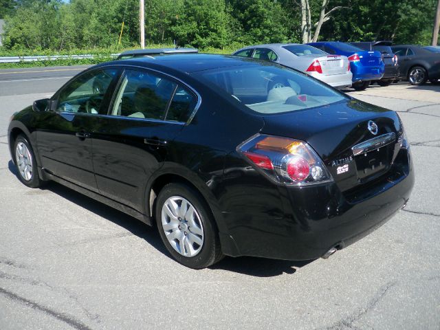 Nissan Altima 2010 photo 1