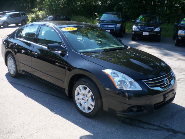 Nissan Altima 2010 photo 2