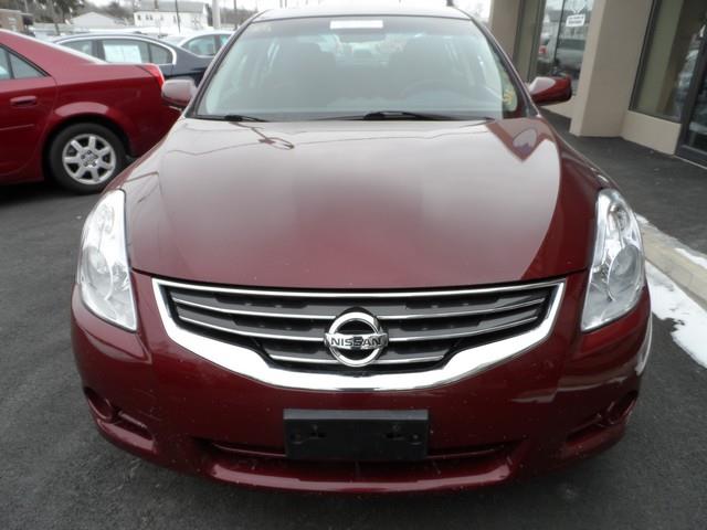 Nissan Altima 2010 photo 4