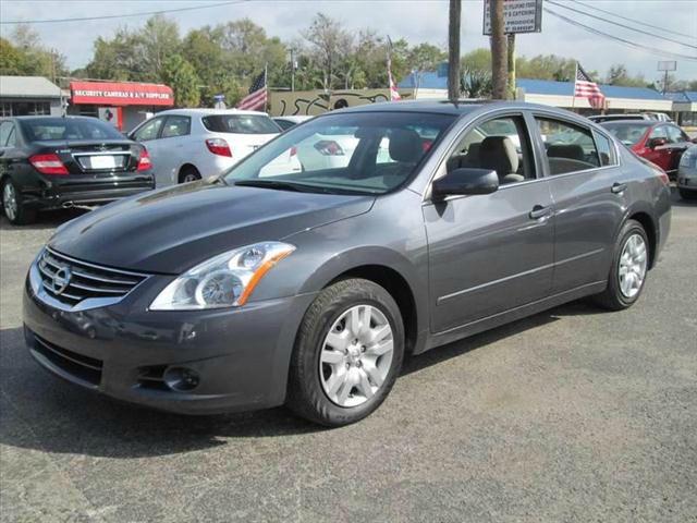 Nissan Altima Pickupslt Quad Cab SWB 4WD 4x4 Truck Sedan