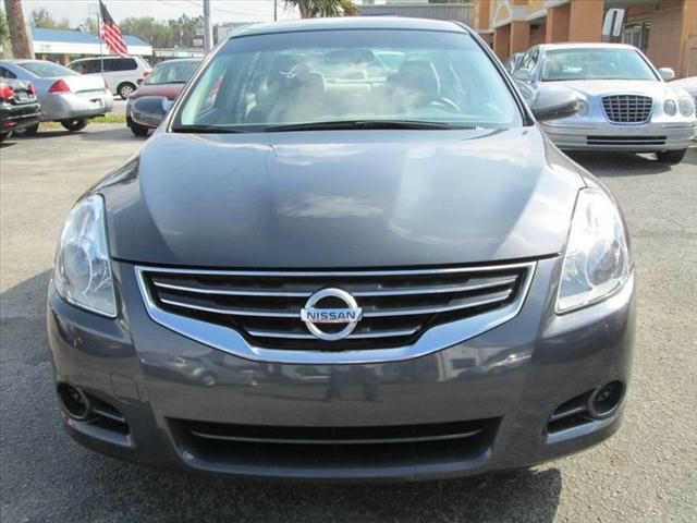 Nissan Altima 2010 photo 3