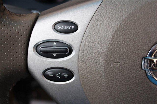 Nissan Altima 2010 photo 10