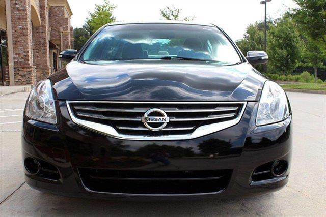 Nissan Altima 2010 photo 16