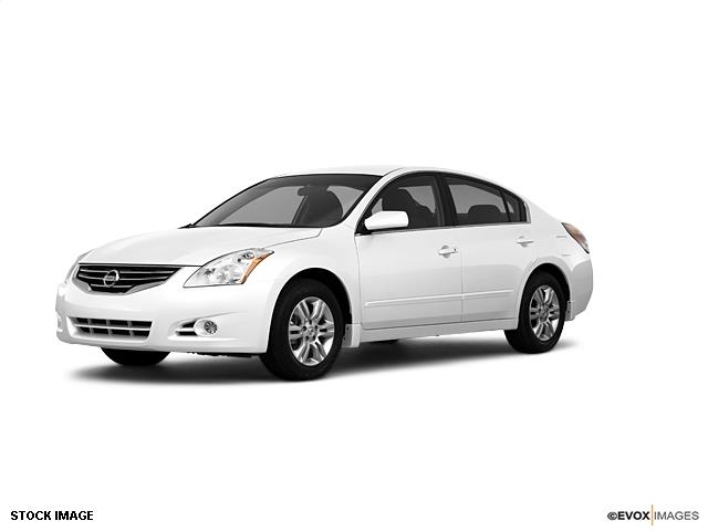 Nissan Altima GS-R Sedan