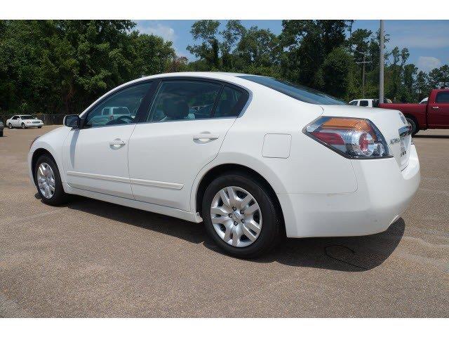 Nissan Altima Pickupslt Quad Cab SWB 4WD 4x4 Truck Sedan