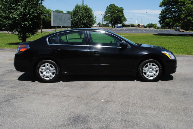 Nissan Altima 2010 photo 4