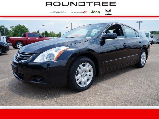 Nissan Altima Pickupslt Quad Cab SWB 4WD 4x4 Truck Sedan