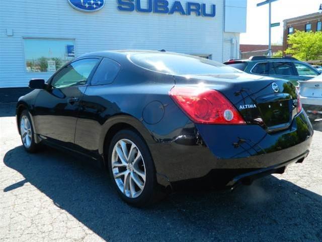 Nissan Altima 2010 photo 11