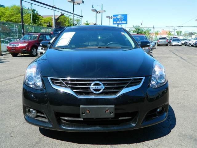Nissan Altima 2010 photo 13