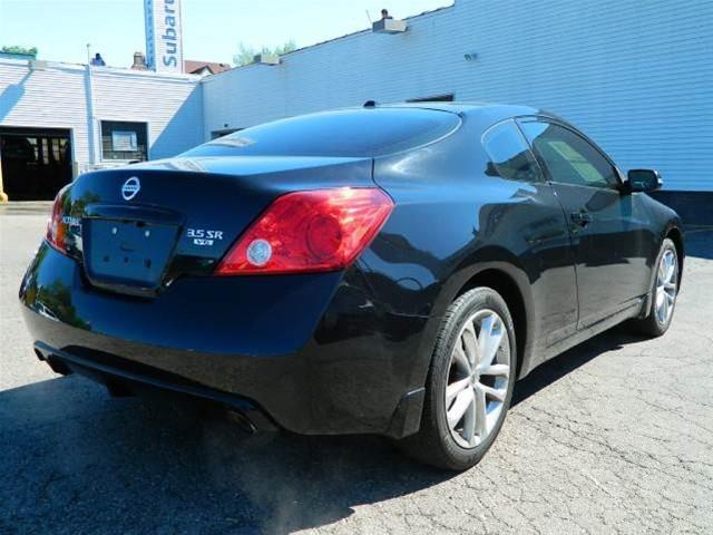 Nissan Altima 2010 photo 14