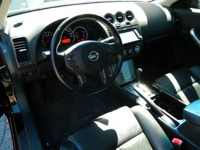 Nissan Altima 2010 photo 8