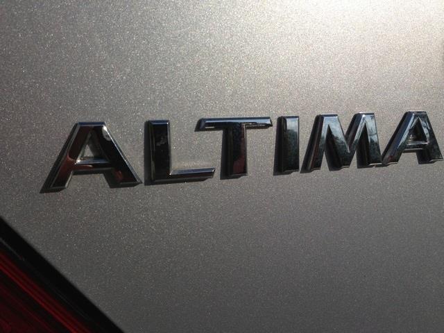Nissan Altima 2010 photo 31