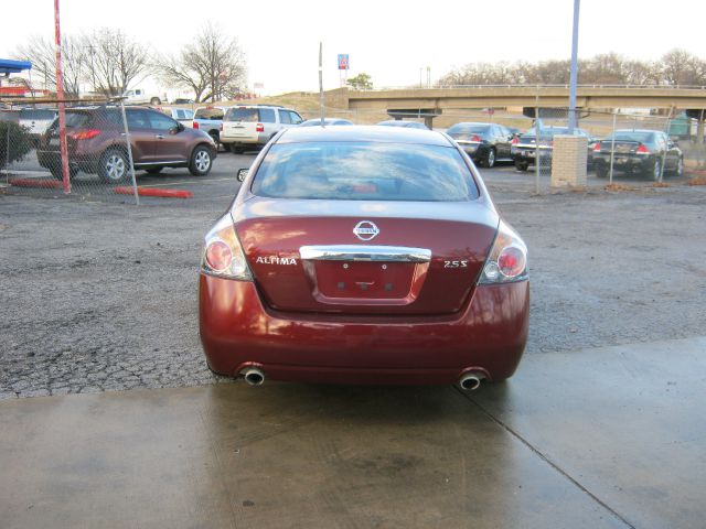 Nissan Altima 2010 photo 3