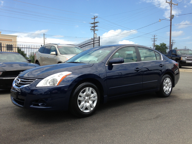 Nissan Altima 2010 photo 3