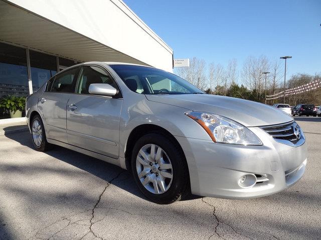 Nissan Altima 2010 photo 3