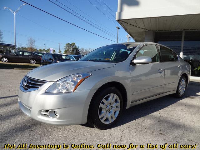 Nissan Altima 2010 photo 4