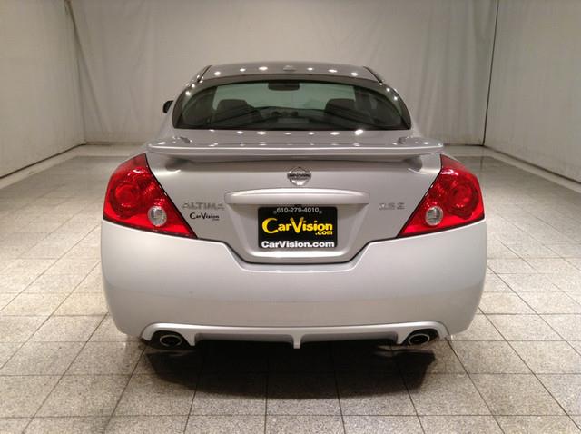 Nissan Altima 2010 photo 4