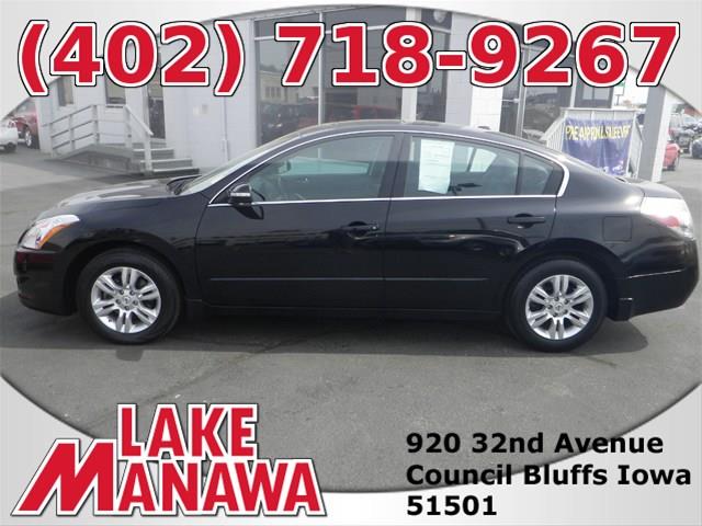 Nissan Altima Pickupslt Quad Cab SWB 4WD 4x4 Truck Sedan