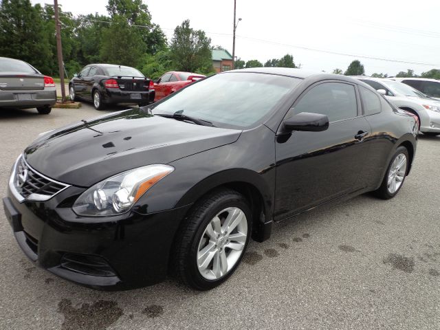 Nissan Altima 2010 photo 4