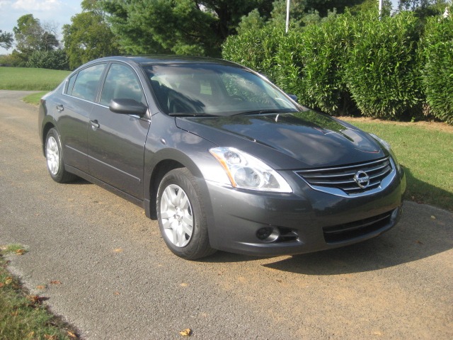 Nissan Altima 2010 photo 3