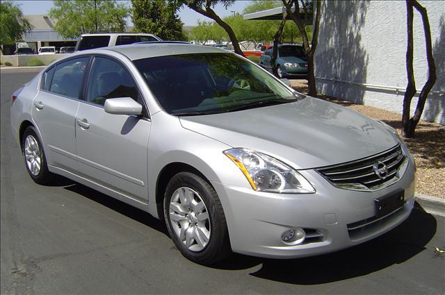 Nissan Altima 2010 photo 3