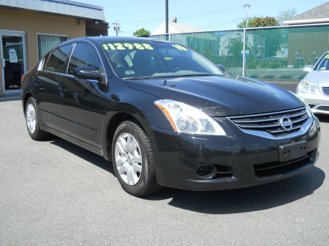 Nissan Altima 2010 photo 11