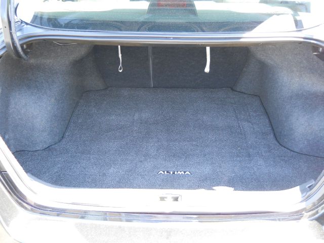 Nissan Altima 2010 photo 5