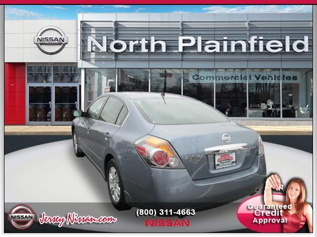 Nissan Altima 2010 photo 3