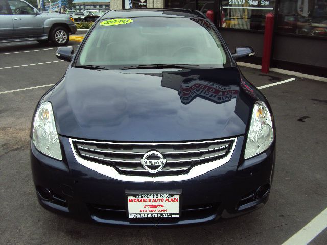 Nissan Altima 2010 photo 3