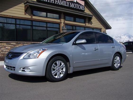 Nissan Altima 2010 photo 1