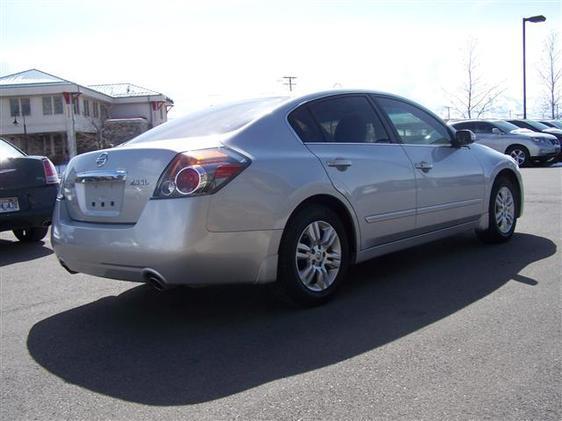 Nissan Altima 2010 photo 3