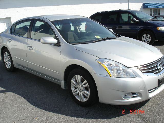 Nissan Altima 2010 photo 3