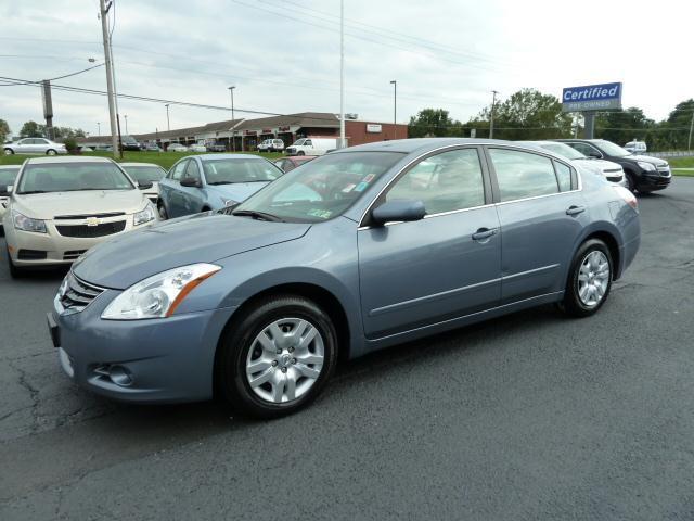 Nissan Altima 2010 photo 1