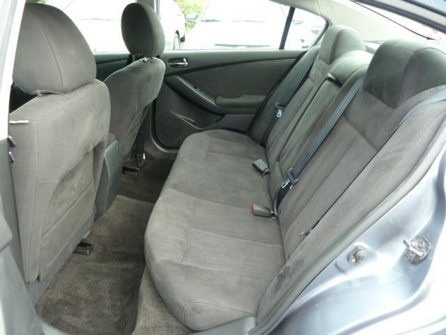 Nissan Altima 2010 photo 3