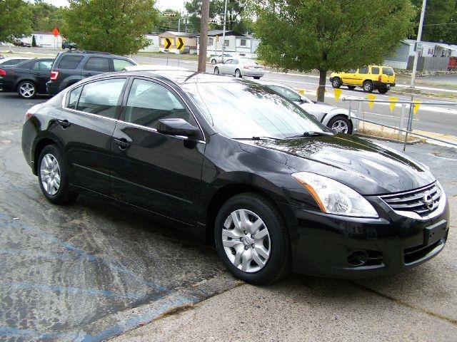 Nissan Altima 2010 photo 2
