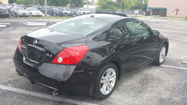 Nissan Altima 2010 photo 10