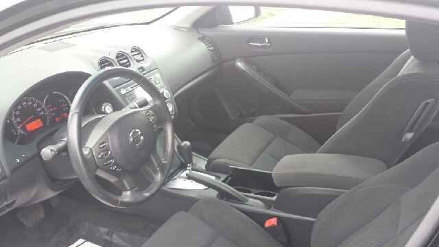 Nissan Altima 2010 photo 12