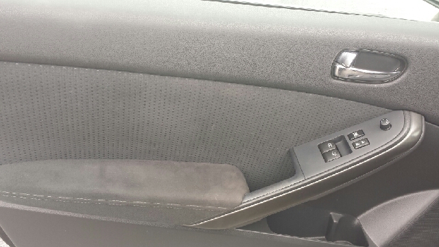 Nissan Altima 2010 photo 6