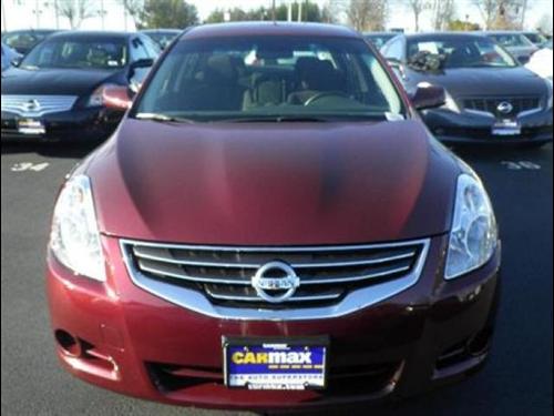 Nissan Altima 2011 photo 1