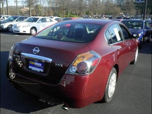 Nissan Altima 2011 photo 4