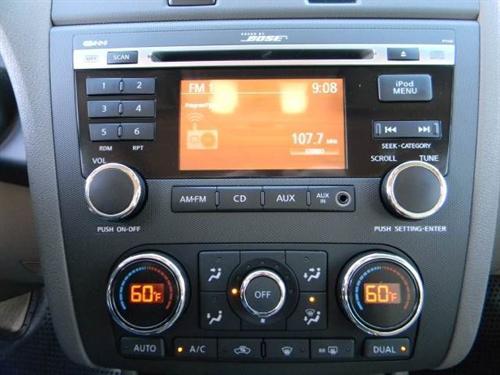 Nissan Altima 2011 photo 1