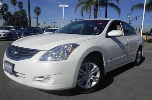 Nissan Altima 2011 photo 2