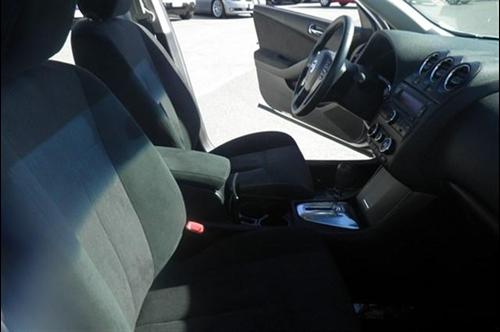 Nissan Altima 2011 photo 5