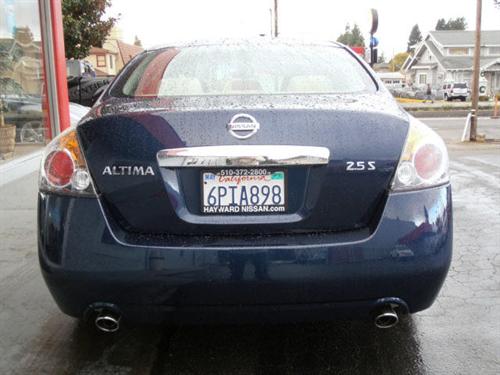 Nissan Altima 2011 photo 3