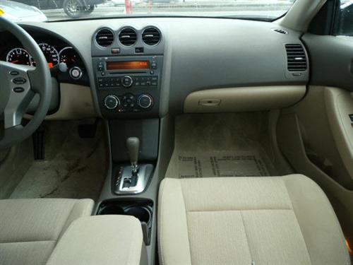 Nissan Altima 2011 photo 5