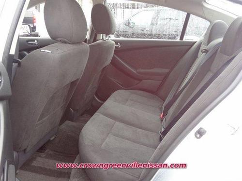 Nissan Altima 2011 photo 3