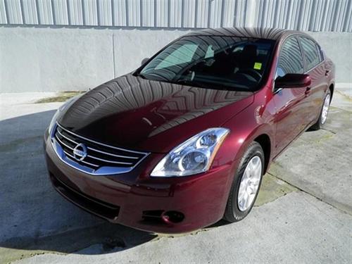 Nissan Altima 2011 photo 4