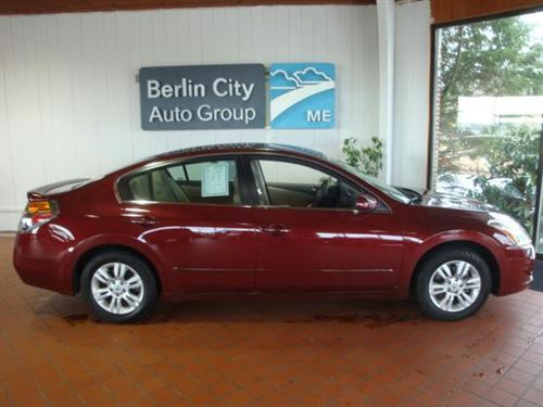 Nissan Altima 2011 photo 2