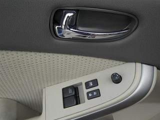 Nissan Altima 2011 photo 1