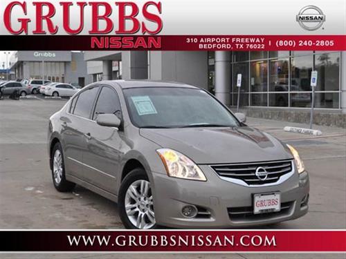 Nissan Altima 2011 photo 2